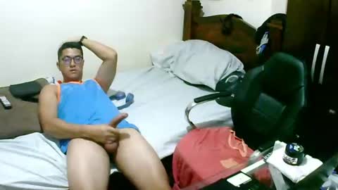 Snapshot of bryanbendy chatting on June 2026 07:01:02 PM bryanbendy online show from June 2026 07:01:02 PM