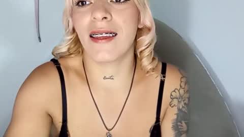 bryanny760719 online show from October 2025 02:37:02 PM