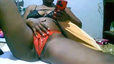 Snapshot of bryvanna_sweet chatting on February 2025 03:20:02 PM dee online show from February 2025 03:20:02 PM