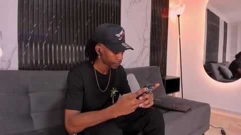 Snapshot of bryxxxon1 chatting on December 2024 03:26:02 AM Bryxon online show from December 2024 03:26:02 AM