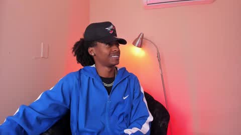 Snapshot of bryxxxon1 chatting on February 2025 02:00:02 PM Bryxon online show from February 2025 02:00:02 PM