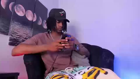 Snapshot of bryxxxon1 chatting on September 2025 03:34:01 PM Bryxon online show from September 2025 03:34:01 PM