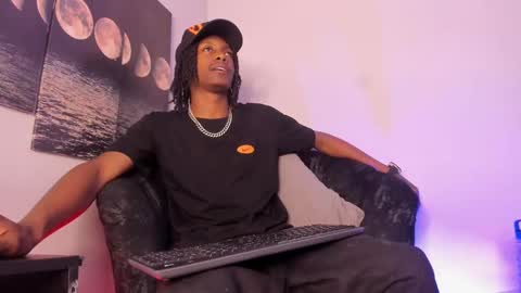 Snapshot of bryxxxon1 chatting on September 2025 03:45:01 PM Bryxon online show from September 2025 03:45:01 PM