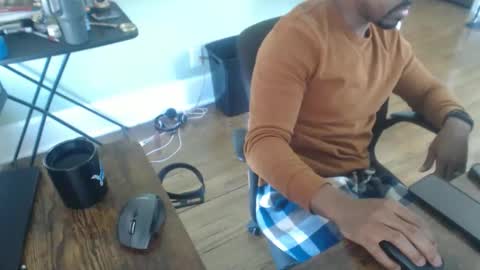 Snapshot of btd313 chatting on April 2026 05:24:01 PM btd313 online show from April 2026 05:24:01 PM