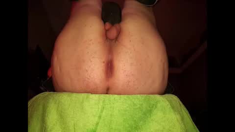 Snapshot of bubbl3sbutt chatting on October 2025 12:17:01 PM Bubbl3sbutt online show from October 2025 12:17:01 PM