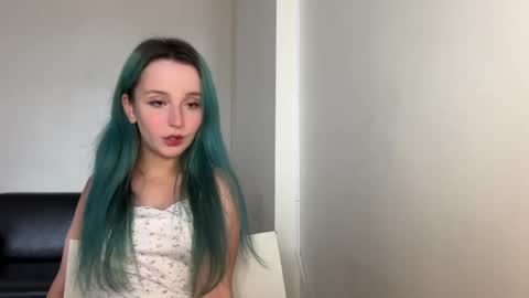 bubble_b00 online show from February 2025 07:45:01 AM