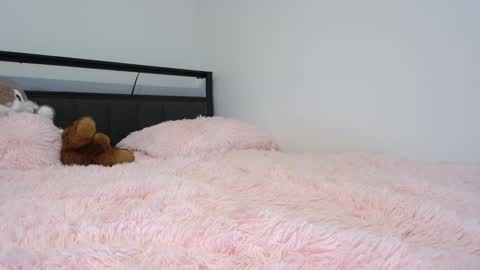 Snapshot of bubble_girl_lo chatting on March 2026 01:22:01 AM Queen Lola XXX online show from March 2026 01:22:01 AM