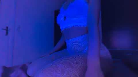 Snapshot of bubble_gum23 chatting on February 2026 09:35:01 PM bubble_gum23 online show from February 2026 09:35:01 PM