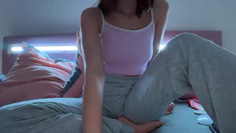 Snapshot of bubble_gum23 chatting on February 2026 06:29:02 PM bubble_gum23 online show from February 2026 06:29:02 PM