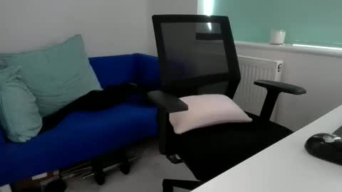 Snapshot of bubblebumdave chatting on September 2025 12:18:01 PM Bubblebum online show from September 2025 12:18:01 PM