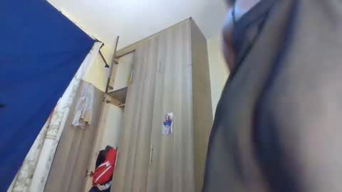 bubblebun_1 online show from April 2026 06:22:01 PM