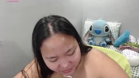 Snapshot of bubblebuttpinay chatting on October 2025 02:32:01 AM Sunshine online show from October 2025 02:32:01 AM