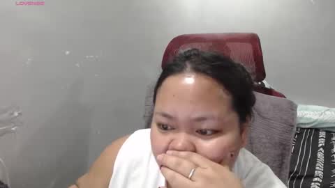 Snapshot of bubblebuttpinay chatting on February 2026 06:36:02 PM Sunshine online show from February 2026 06:36:02 PM