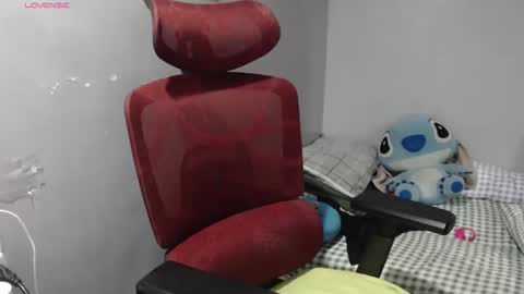 Snapshot of bubblebuttpinay chatting on February 2026 06:26:01 AM Sunshine online show from February 2026 06:26:01 AM