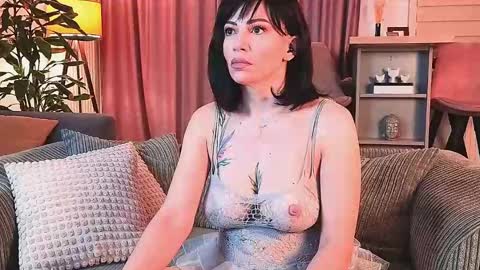 Snapshot of bubblecum4 chatting on February 2025 03:49:02 PM MayaCroft online show from February 2025 03:49:02 PM