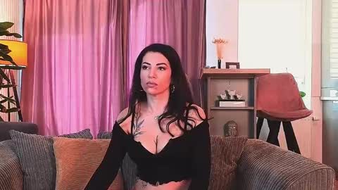 Snapshot of bubblecum4 chatting on February 2025 07:37:01 AM MayaCroft online show from February 2025 07:37:01 AM