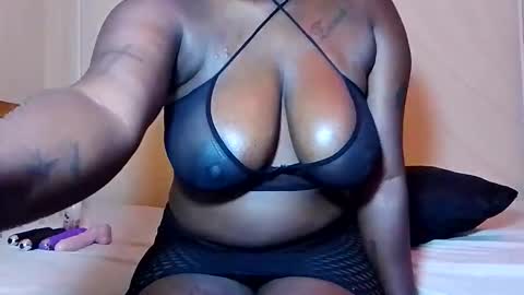 Snapshot of bubblee_alyx chatting on February 2026 09:17:01 AM BA online show from February 2026 09:17:01 AM