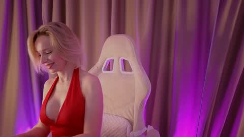 bubbling_crush online show from February 2025 01:11:01 AM