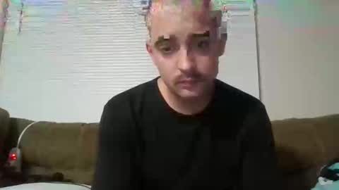 Snapshot of bud42o chatting on December 2025 03:05:01 AM Bud42o online show from December 2025 03:05:01 AM