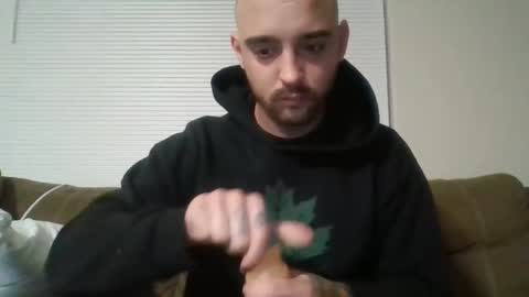 Snapshot of bud42o chatting on December 2025 12:15:01 AM Bud42o online show from December 2025 12:15:01 AM