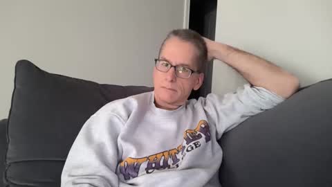 Snapshot of budman004 chatting on November 2025 02:42:01 PM budman004 online show from November 2025 02:42:01 PM