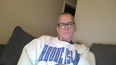 Snapshot of budman004 chatting on December 2025 10:50:01 PM budman004 online show from December 2025 10:50:01 PM