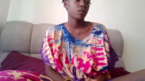 Snapshot of buffybaby_2 chatting on February 2026 12:44:02 PM buffybaby_2 online show from February 2026 12:44:02 PM