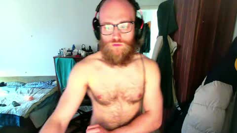 Snapshot of buhalteris chatting on May 2026 05:27:02 AM Lukas online show from May 2026 05:27:02 AM