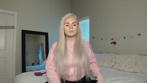 buitifulblonde online show from January 2025 06:43:01 PM