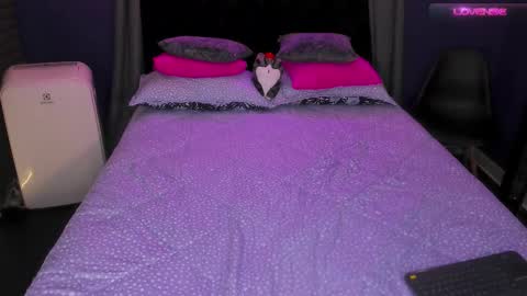 Bunny and The Rock online show from October 2025 11:17:02 PM