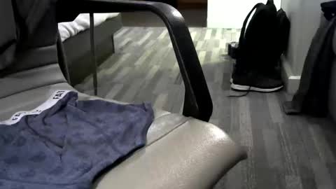 Snapshot of bulldogitdude chatting on March 2026 03:45:02 AM bulldogitdude online show from March 2026 03:45:02 AM