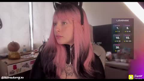 Snapshot of bun_nyx chatting on May 2026 06:15:02 PM online show from May 2026 06:15:02 PM