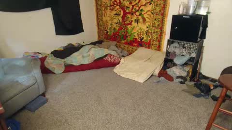 Snapshot of bun_twunk chatting on December 2025 04:55:02 PM Shane online show from December 2025 04:55:02 PM