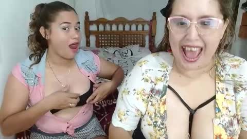 Snapshot of bunniosito chatting on November 2025 02:00:02 AM bunniosito online show from November 2025 02:00:02 AM