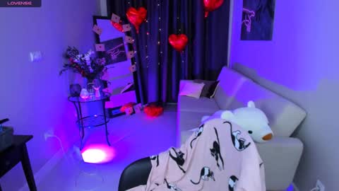 Snapshot of bunny__of_love chatting on February 2025 01:48:02 PM Sasha online show from February 2025 01:48:02 PM