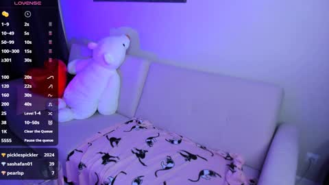 Snapshot of bunny__of_love chatting on February 2025 07:55:01 PM Sasha online show from February 2025 07:55:01 PM