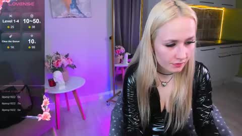 Snapshot of bunny__of_love chatting on March 2025 07:43:02 PM Sasha online show from March 2025 07:43:02 PM