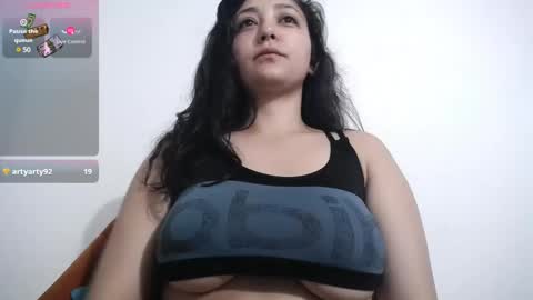 Snapshot of bunny_chloe chatting on February 2025 10:14:02 AM bunny_chloe online show from February 2025 10:14:02 AM