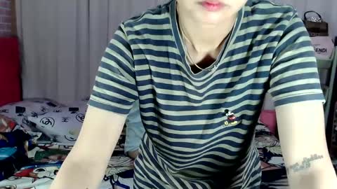 bunny_flower18 online show from December 2024 02:02:01 PM