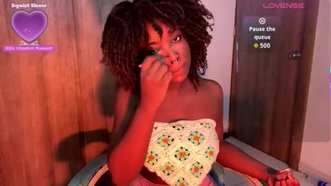 Snapshot of bunny_secrets chatting on November 2025 01:38:01 AM Isa online show from November 2025 01:38:01 AM