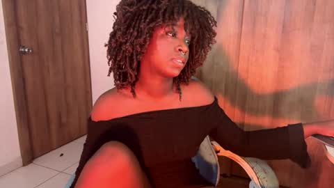 Snapshot of bunny_secrets chatting on November 2025 12:13:01 AM Isa online show from November 2025 12:13:01 AM