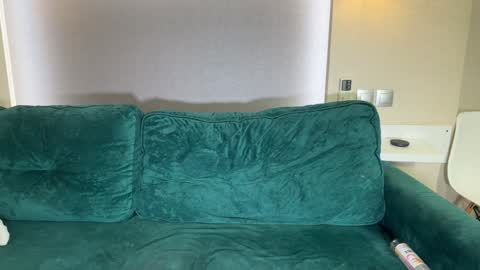 Bonny and Clide  Help us by thumbs up  online show from December 2025 09:18:01 AM