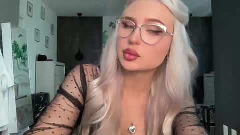 Snapshot of bunnykhalessi chatting on November 2025 09:08:01 PM OnlyFans BunnyKhalessi online show from November 2025 09:08:01 PM
