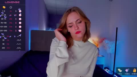 Snapshot of bunnyshows chatting on October 2025 12:14:01 PM BunnyShows online show from October 2025 12:14:01 PM