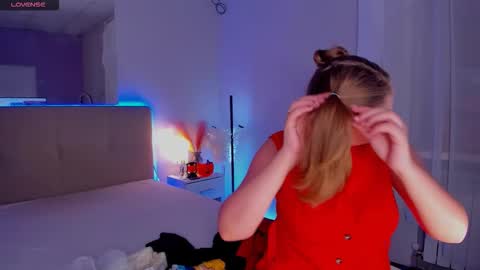 Snapshot of bunnyshows chatting on October 2025 12:17:02 PM BunnyShows online show from October 2025 12:17:02 PM