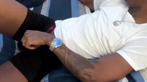 burgerboy06 online show from February 2025 01:17:02 PM