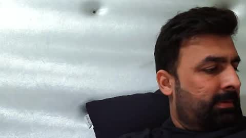 Hairy Arabian online show from December 2025 06:28:01 PM