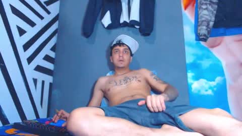 Snapshot of burningboyy chatting on November 2025 10:29:01 AM independiente online show from November 2025 10:29:01 AM