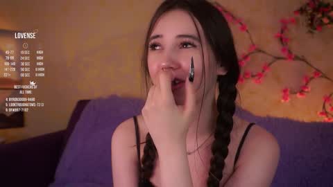 Snapshot of burnletitallburn chatting on April 2026 07:57:02 AM Jessica online show from April 2026 07:57:02 AM