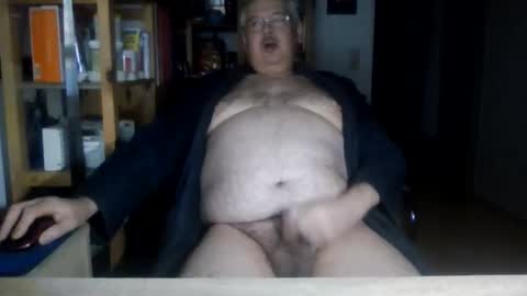 Snapshot of busibaer666 chatting on December 2025 03:02:02 AM busi online show from December 2025 03:02:02 AM